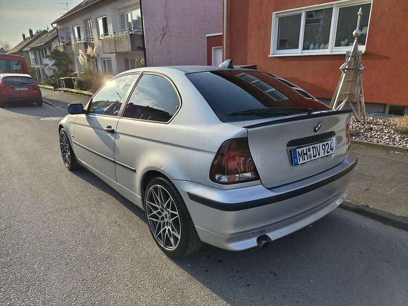 Gebraucht BMW 316 116 PS (85 kW) 2002 Limousine