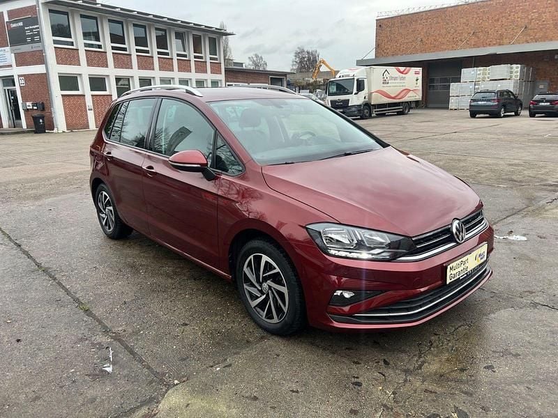 Gebraucht VW Golf Sportsvan Join 131 PS (96 kW) 2019 Rot Van / Kleinbus