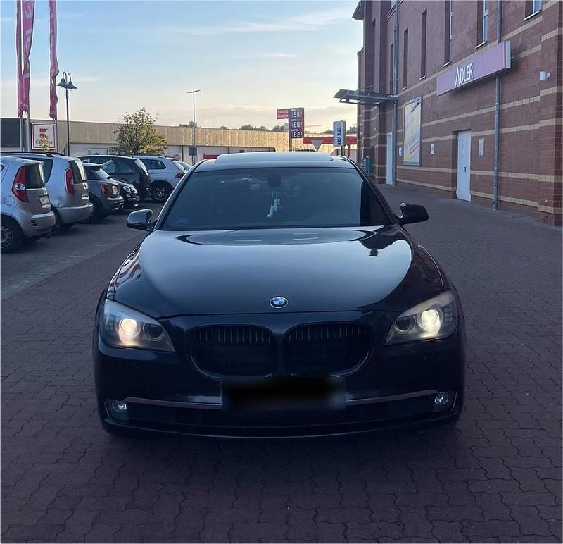 Gebraucht BMW 730 284 PS (208 kW) 2010 Schwarz Limousine