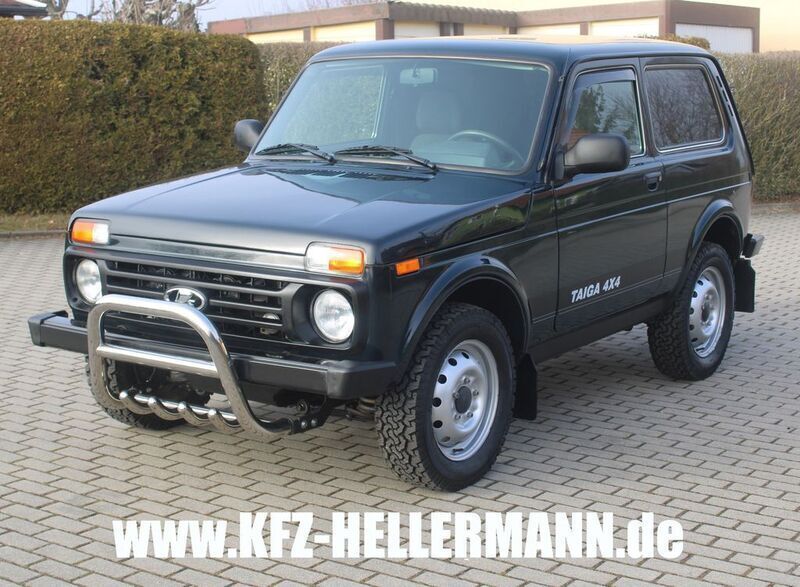 Second-hand Lada niva 83 CP (61 kW) 2019 Verde SUV