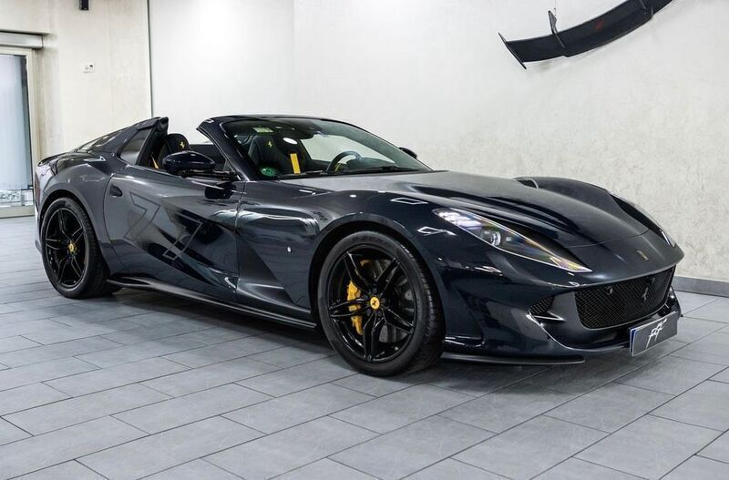Blau Gebraucht 2022 Ferrari 812 Cabrio | 387.079 € - Bild 1/4