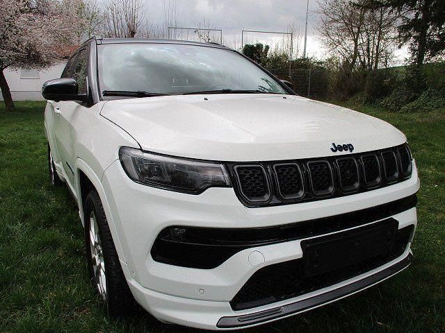 Gebraucht Jeep Compass 179 PS (131 kW) 2022 Alpine white (vr296) SUV