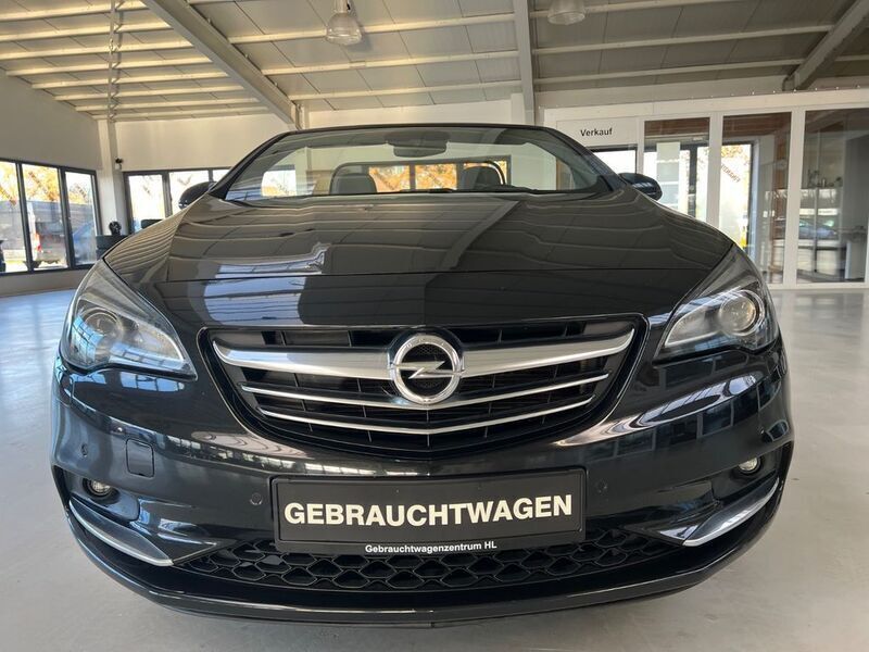 Gebraucht Opel Cascada Innovation 170 PS (125 kW) 2015 Schwarz Cabrio