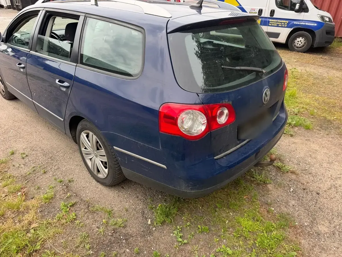 Gebraucht VW Passat 105 PS (77 kW) 2007 Blau Kombi