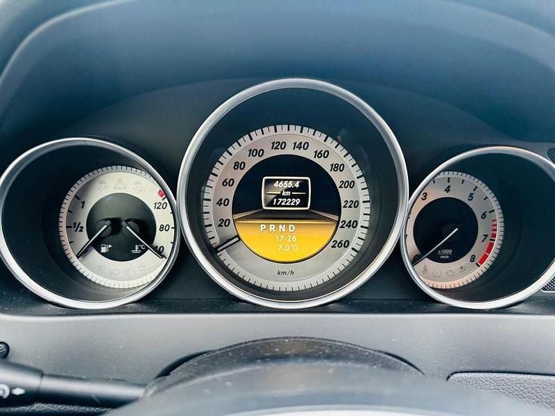 Gebraucht Mercedes C180 156 PS (114 kW) 2012 Schwarz Limousine