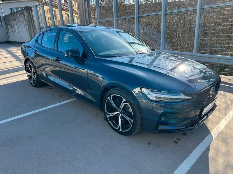 Blau Gebraucht 2023 Volvo S60 Ultimate Limousine | 34.500 € (Guter Preis) - Bild 1/4