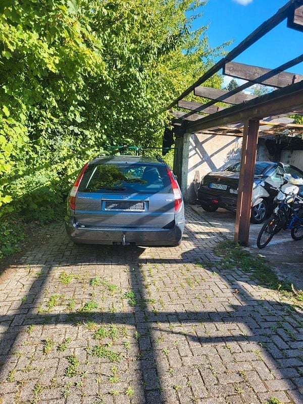Grau Gebraucht 2004 Ford Mondeo Ghia Kombi | 590 € (Superpreis) - Bild 1/4