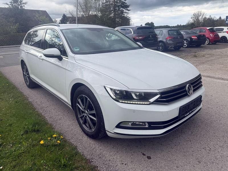 Gebraucht VW Passat Comfortline 190 PS (139 kW) 2019 Weiß Kombi