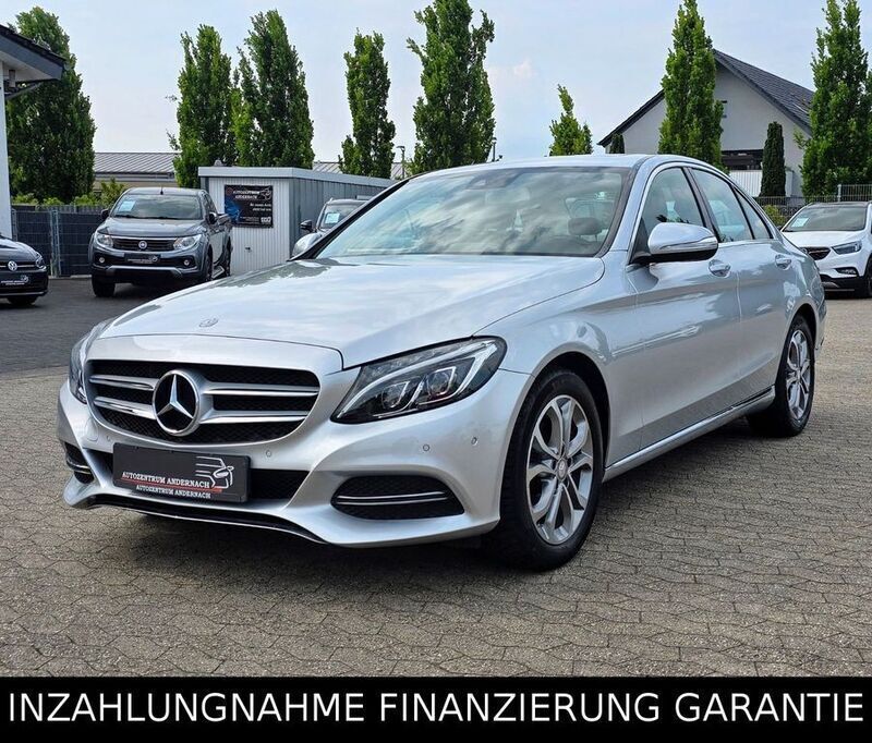 Iridiumsilber metalliclack Gebraucht 2015 Mercedes C180 Limousine | 18.499 € (Fairer Preis) - Bild 1/4