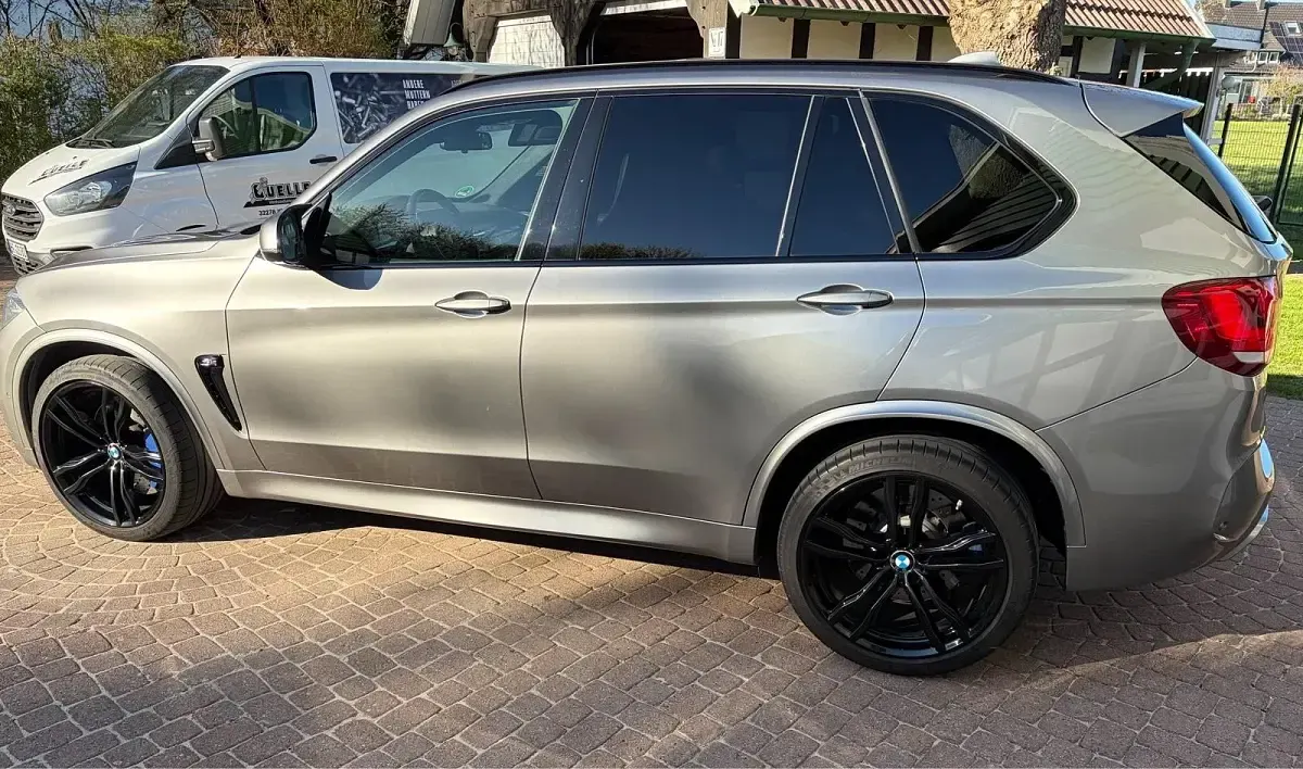 Gebraucht BMW X5 M Shadowline 575 PS (422 kW) 2018 Grau SUV
