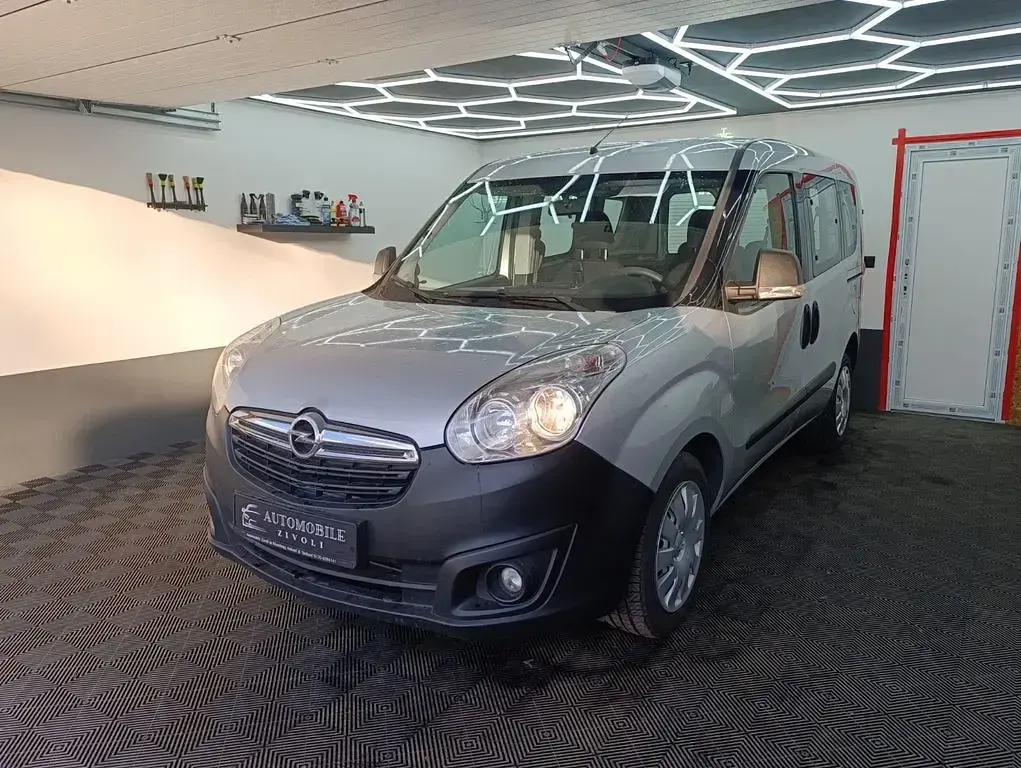 Gebraucht Opel Combo 95 PS (69 kW) 2013 Silber Van / Kleinbus