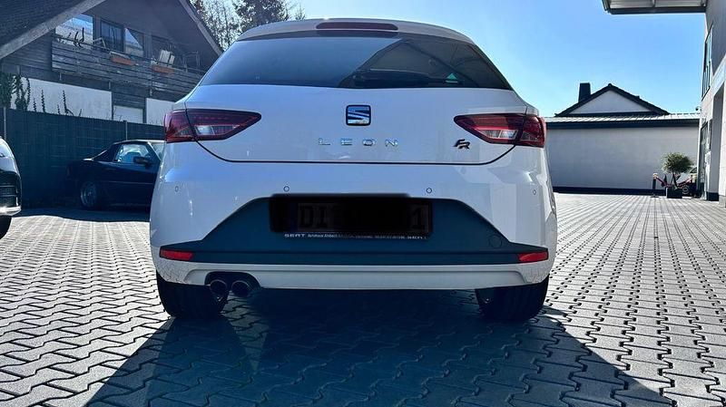 Gebraucht Seat Leon FR 125 PS (91 kW) 2016 Weiß Limousine