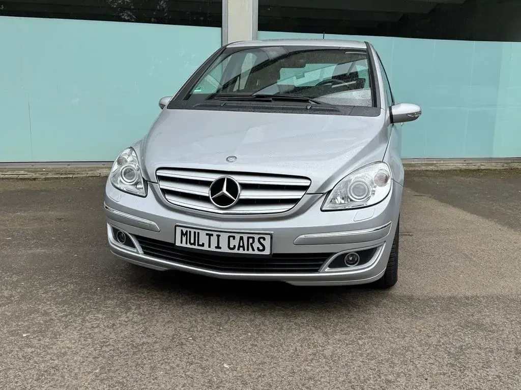 Gebraucht Mercedes B200 136 PS (100 kW) 2008 Silber Van / Kleinbus