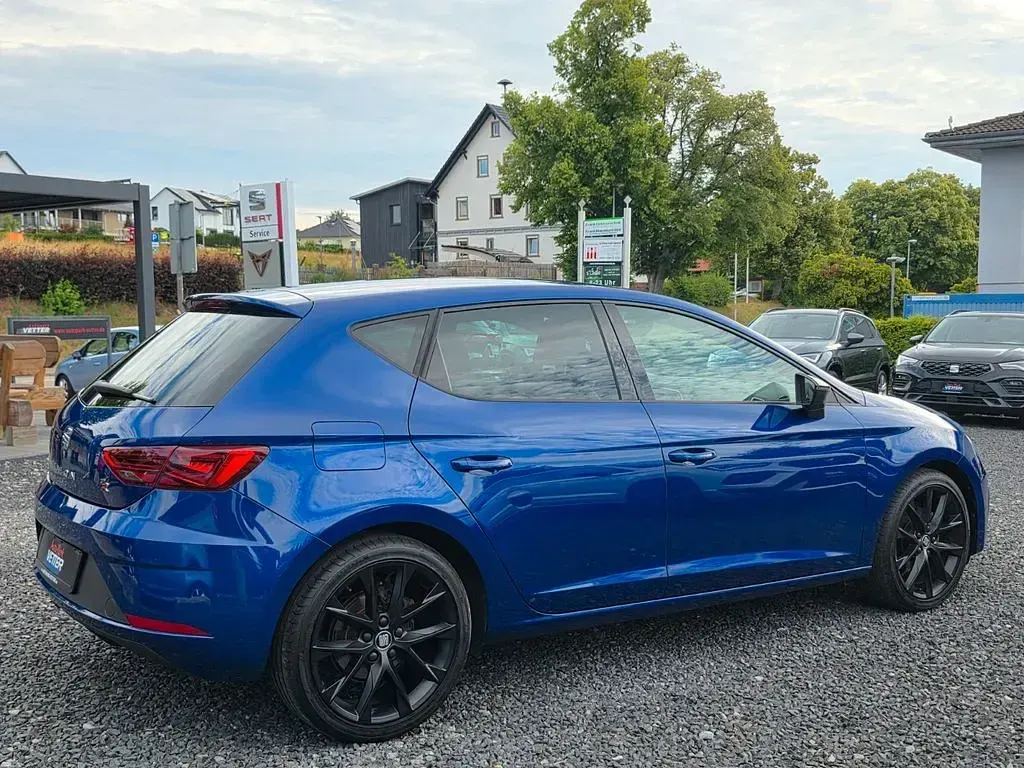 Gebraucht Seat Leon FR 131 PS (96 kW) 2020 Blau Limousine