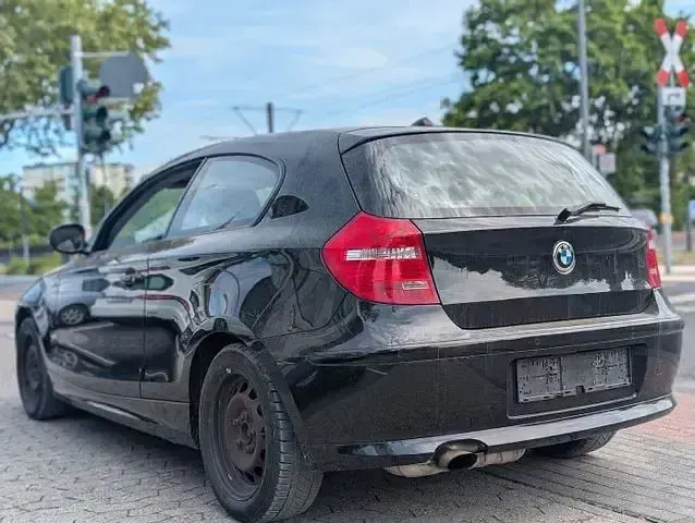Gebraucht Audi A3 Ambiente 122 PS (89 kW) 2012 Schwarz Kleinwagen