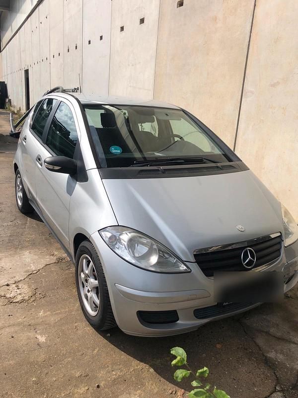 Grau Gebraucht 2006 Mercedes A160 Limousine | 2.000 € - Bild 1/4