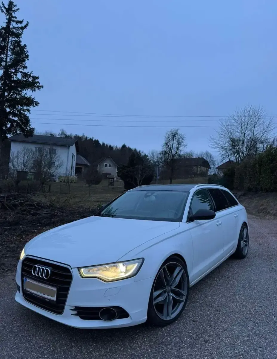 Gebraucht Audi A6 205 PS (150 kW) 2011 Weiß Kombi