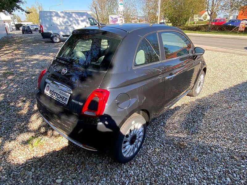 Gebraucht Fiat 500 Dolcevita 69 PS (50 kW) 2023 Vesuvio schwarz (876) Limousine