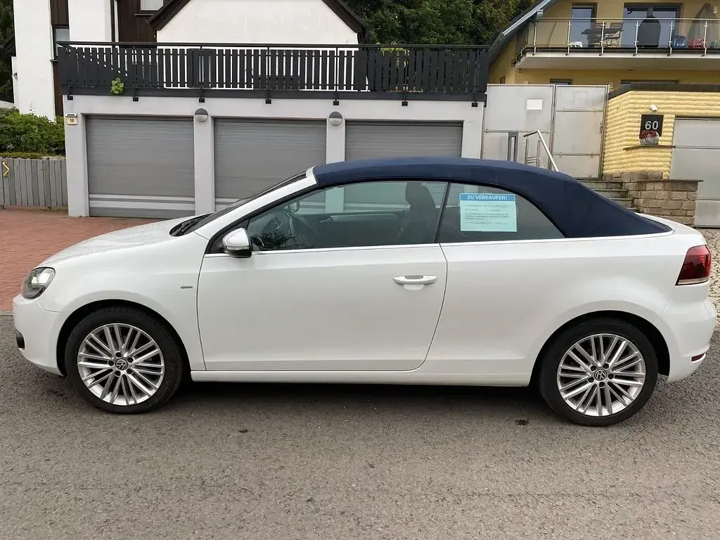 Gebraucht VW Golf Cabriolet Cup 122 PS (89 kW) 2015 Weiß Cabrio