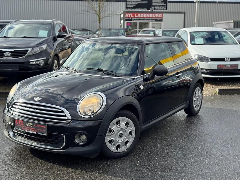 Gebraucht Mini ONE 75 PS (55 kW) 2010 Schwarz Kleinwagen