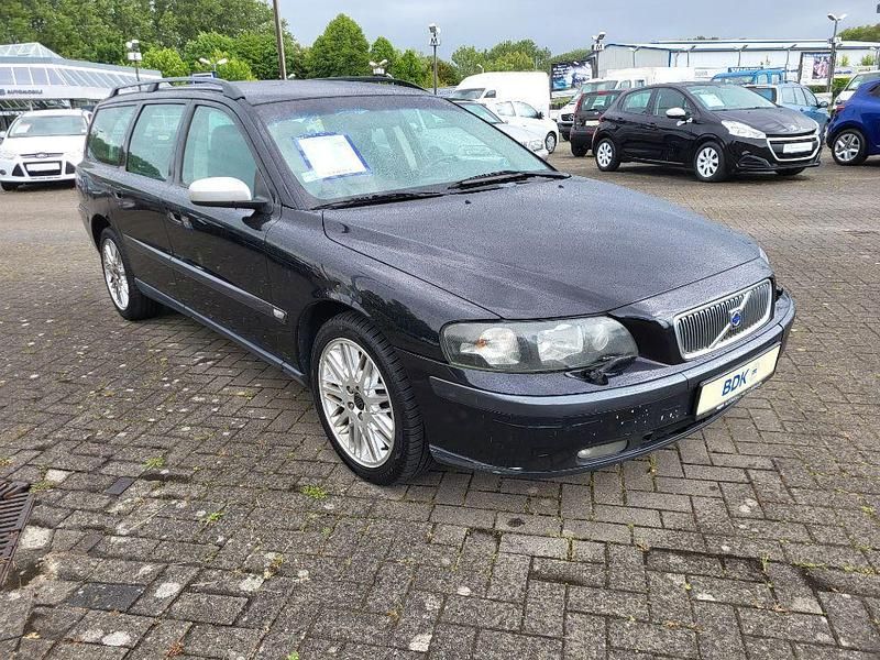 Gebraucht Volvo V70 163 PS (119 kW) 2004 Saphir schwarz metallic (metallic) Kombi