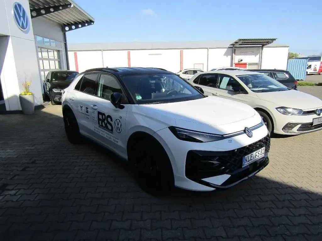 Gebraucht VW T-Roc R-line 150 PS (110 kW) 2025 Weiß SUV