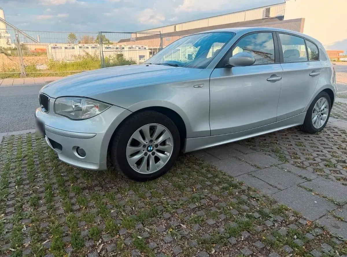 Gebraucht BMW 120 150 PS (110 kW) 2004 Silber Kleinwagen