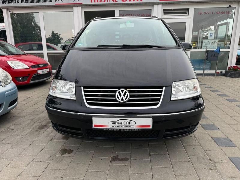 Gebraucht VW Sharan Trendline 140 PS (102 kW) 2009 Schwarz Van / Kleinbus