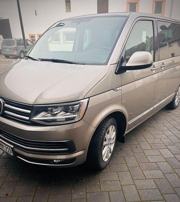 Beige Gebraucht 2017 VW T6 Highline Van | 35.100 € (Fairer Preis) - Bild 1/4