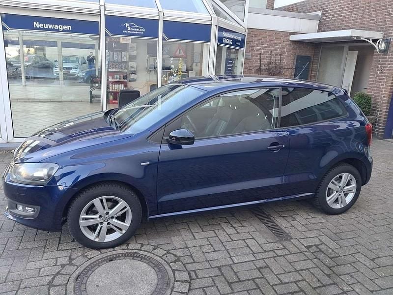 Gebraucht VW Polo Match 60 PS (44 kW) 2012 Blau Kleinwagen