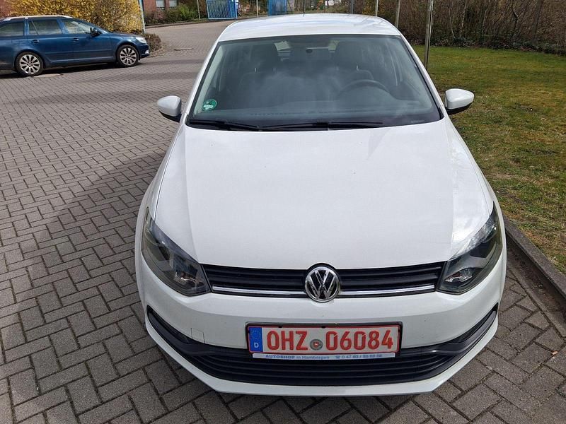 Gebraucht VW Polo Trendline 75 PS (55 kW) 2017 Weiß Kleinwagen