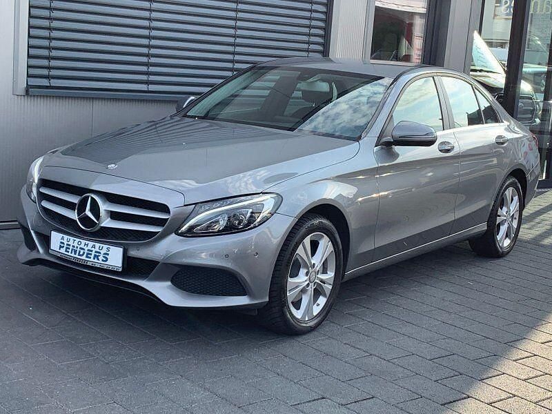 Gebraucht Mercedes C200 184 PS (135 kW) 2015 Silber Limousine