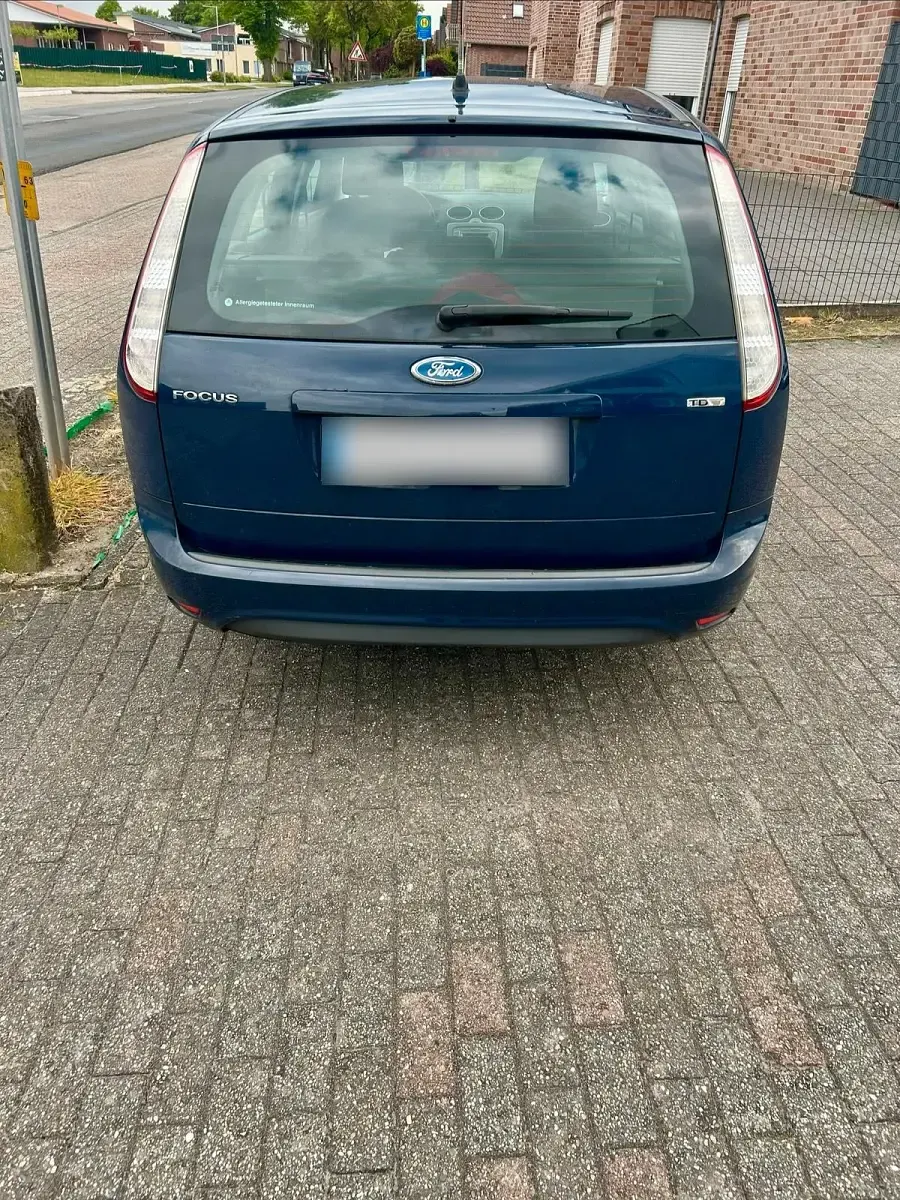 Gebraucht Ford Focus 136 PS (100 kW) 2009 Blau Kombi