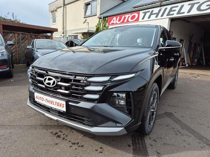 Schwarz Neu 2025 Hyundai Tucson SUV | 32.650 € (Guter Preis) - Bild 1/4
