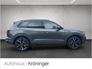 Gebraucht VW Touareg R-line 286 PS (210 kW) 2025 Beige SUV