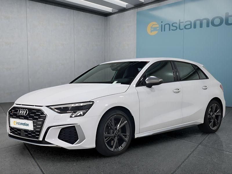 Weiß Gebraucht 2024 Audi S3 Limousine | 39.949 € (Guter Preis) - Bild 1/4
