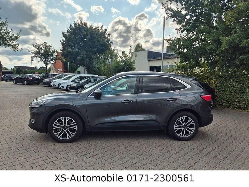 Usado Ford Kuga Titanium 152 HP (111 kW) 2020 Cinzento SUV