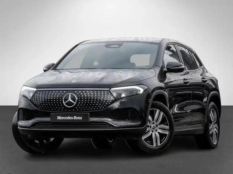 Gebraucht Mercedes EQA250+ Night 139 kW (190 PS) 2024 Schwarz metalliclack kosmossch SUV