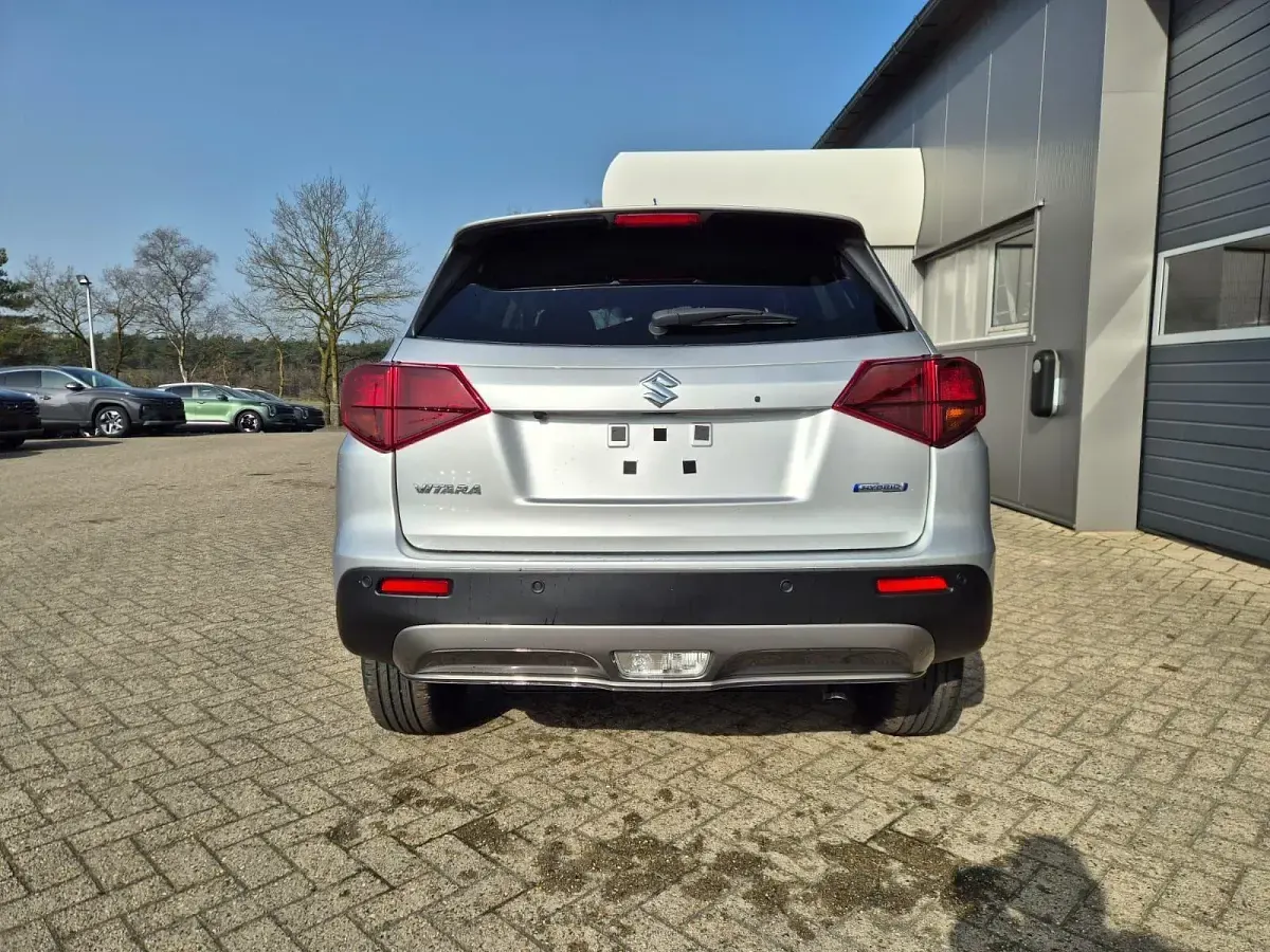 Neu Suzuki Vitara Comfort+ 110 PS (80 kW) 2026 Silky silver metallic SUV