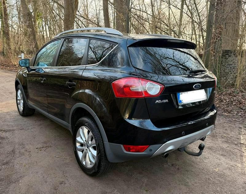 Gebraucht Ford Kuga 140 PS (102 kW) 2009 Schwarz SUV