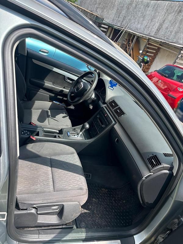 Second-hand Audi A4 130 CP (95 kW) 2005 Argintiu Break