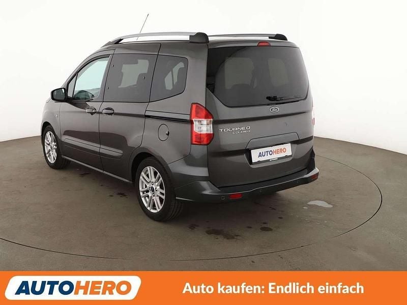 Gebraucht Ford Tourneo Titanium 101 PS (74 kW) 2019 Magnetic Van / Kleinbus