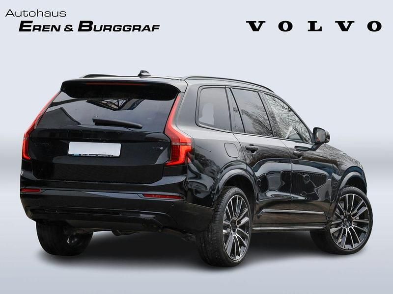 Neu Volvo XC90 Plus 310 PS (228 kW) 2026 Schwarz SUV