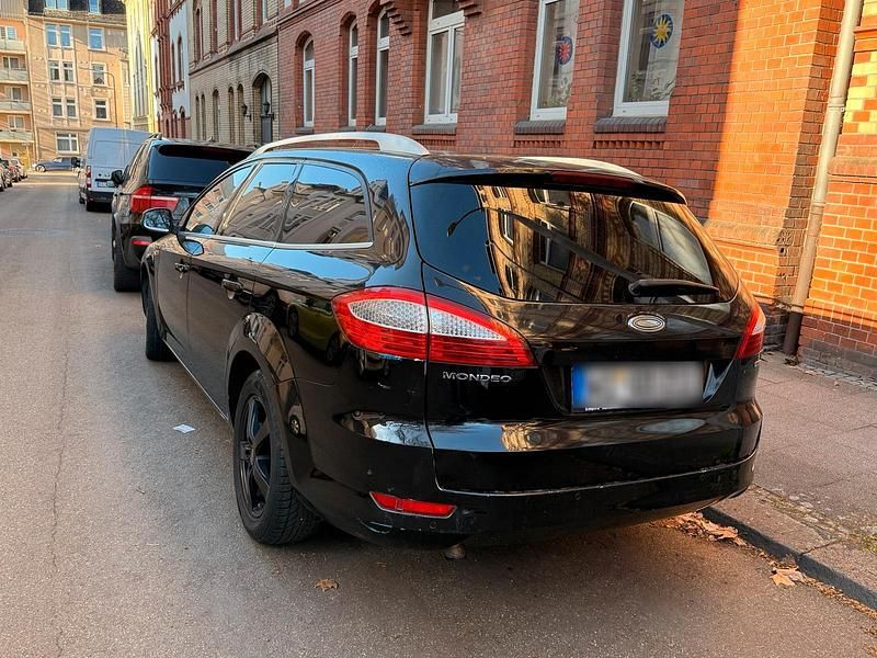 Gebraucht Ford Mondeo 140 PS (102 kW) 2008 Schwarz Kombi