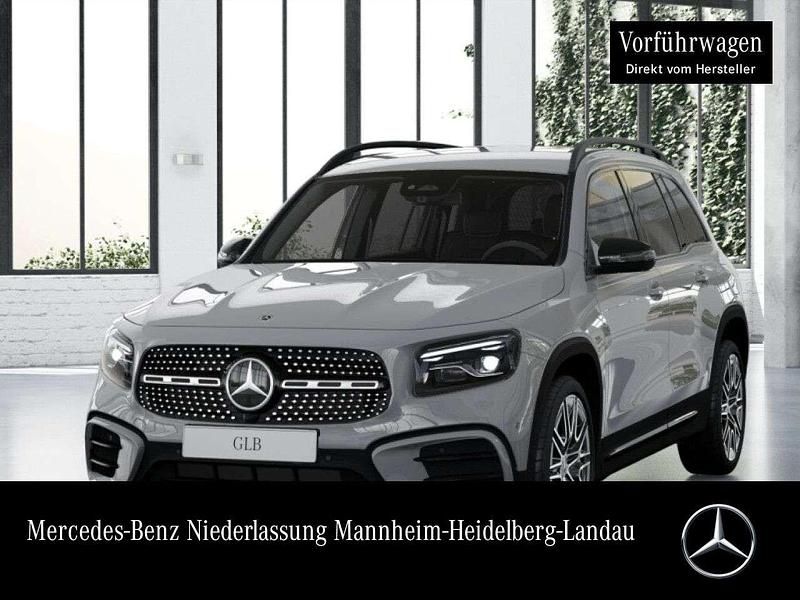 Grau Gebraucht 2025 Mercedes GLB180 AMG SUV | 44.490 € (Etwas zu teuer) - Bild 1/4