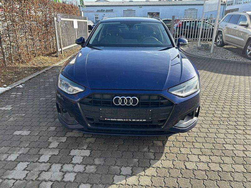 Gebraucht Audi A4 Advanced 136 PS (100 kW) 2023 Blau Kombi