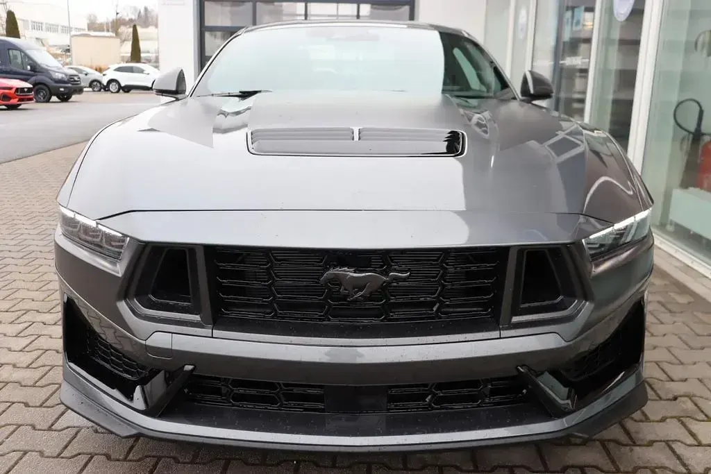Neu Ford Mustang Dark Horse 454 PS (333 kW) 2026 Carbonizedgrey metallic Coupé