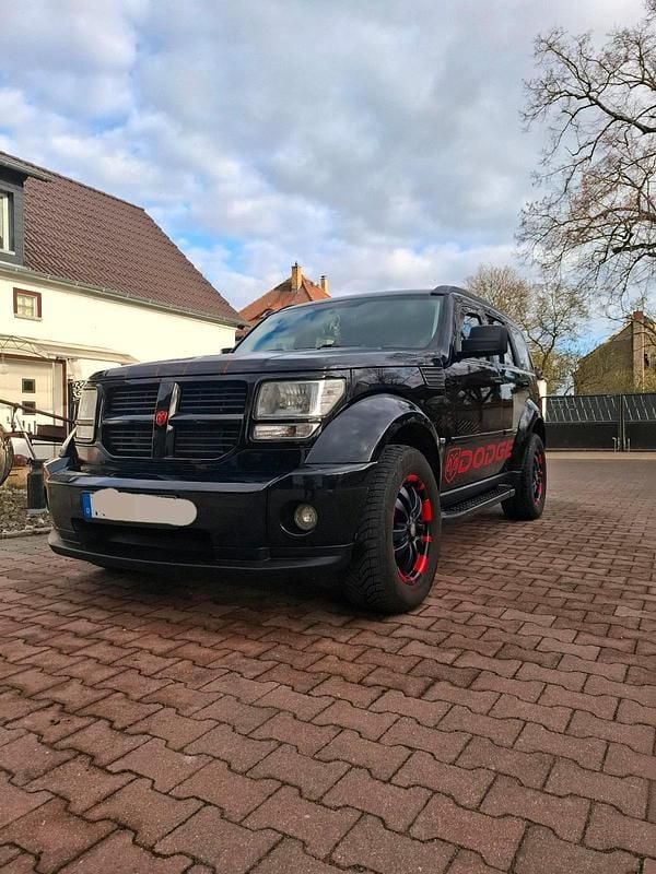 Second-hand Dodge Nitro 177 CP (130 kW) 2007 Negru SUV