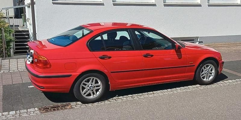 Gebraucht BMW 318 118 PS (86 kW) 2000 Rot Limousine