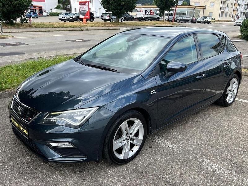 Grau Gebraucht 2019 Seat Leon FR Limousine | 12.950 € (Guter Preis) - Bild 1/4